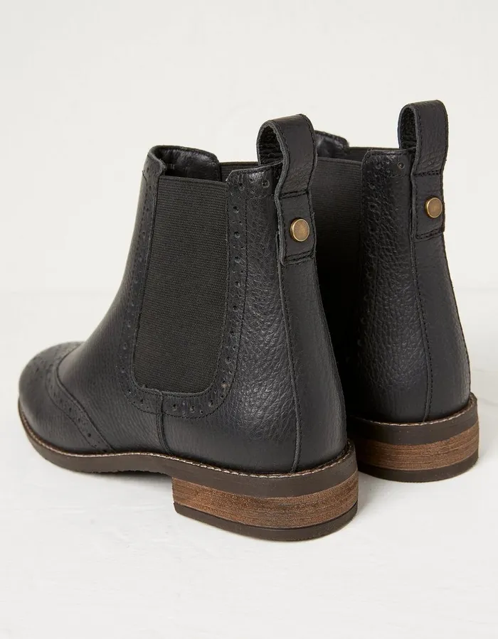 Bea Chelsea Boots Black Women FatFace Boots
