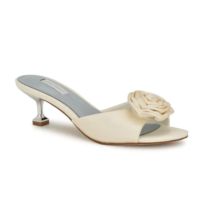 Dhalia Rosette Sandals Ivory Women Nine West Sandals