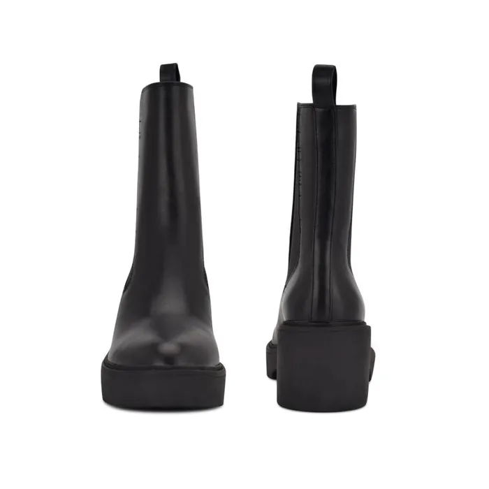 Dolea Chelsea Lug Sole Boots Black Women Nine West Heels