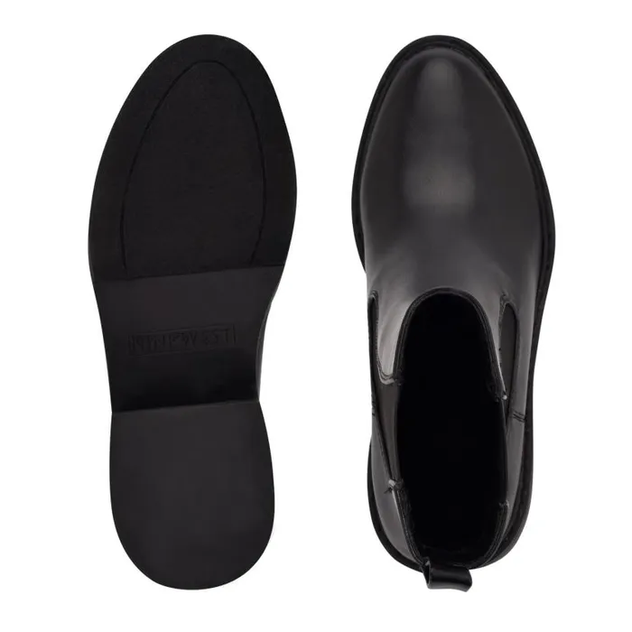 Dolea Chelsea Lug Sole Boots Black Women Nine West Heels