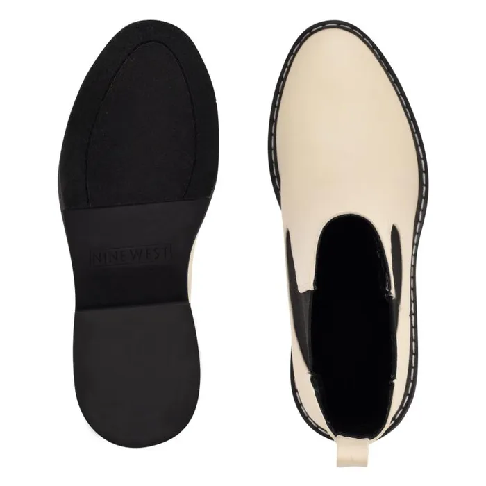 Dolea Chelsea Lug Sole Boots Creamblack Women Nine West Boots and Booties