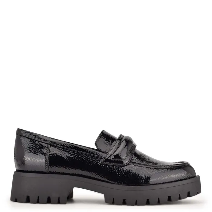 Garren Lug Sole Loafers Black Women Nine West Flats and Loafers