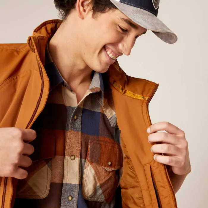 Men Jackets and Vests Ariat Team Logo Insulated Vest Chestnut Men Jackets and Vests Ariat Team Logo Insulated Vest Chestnut