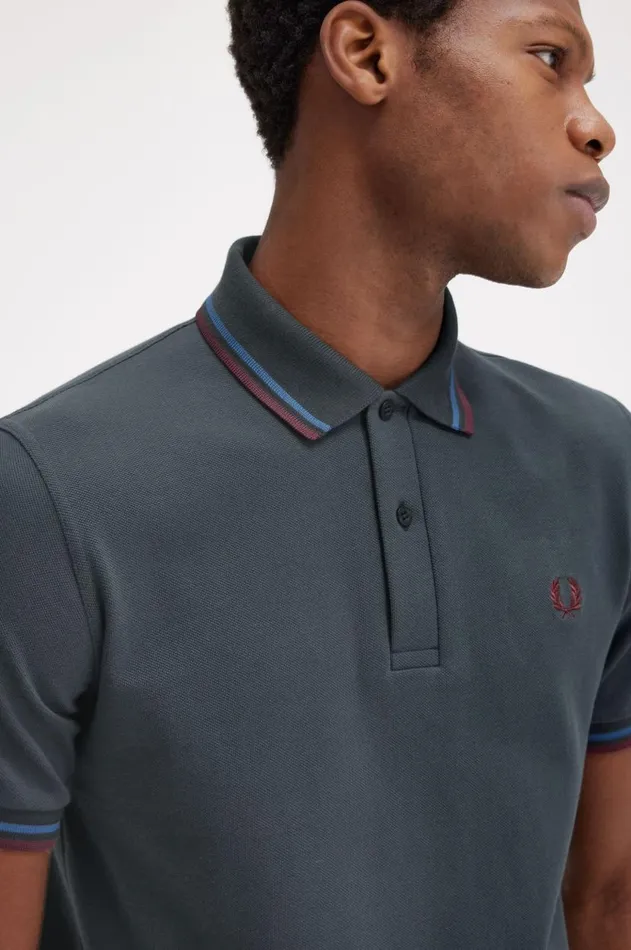 Men The Fred Perry Shirt Fred Perry M12 Night Greenmidnight Blueoxblood