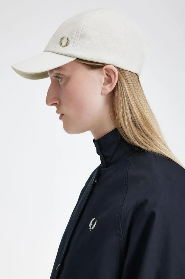 MenWomen Other Accessories Fred Perry Classic Piqu Cap Snow White Warm Stone