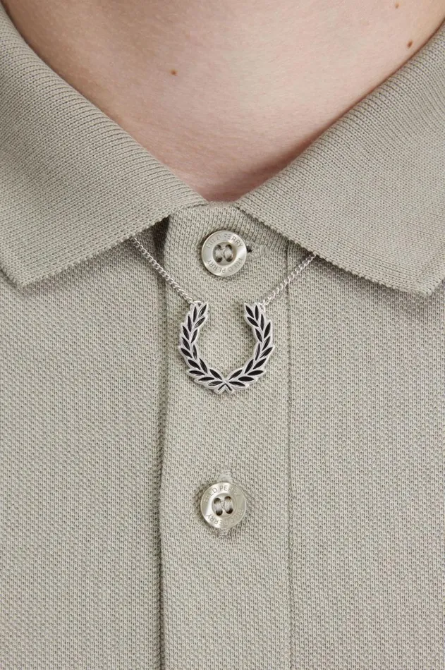 MenWomen Other Accessories Fred Perry Laurel Wreath Necklace Metallic Silver