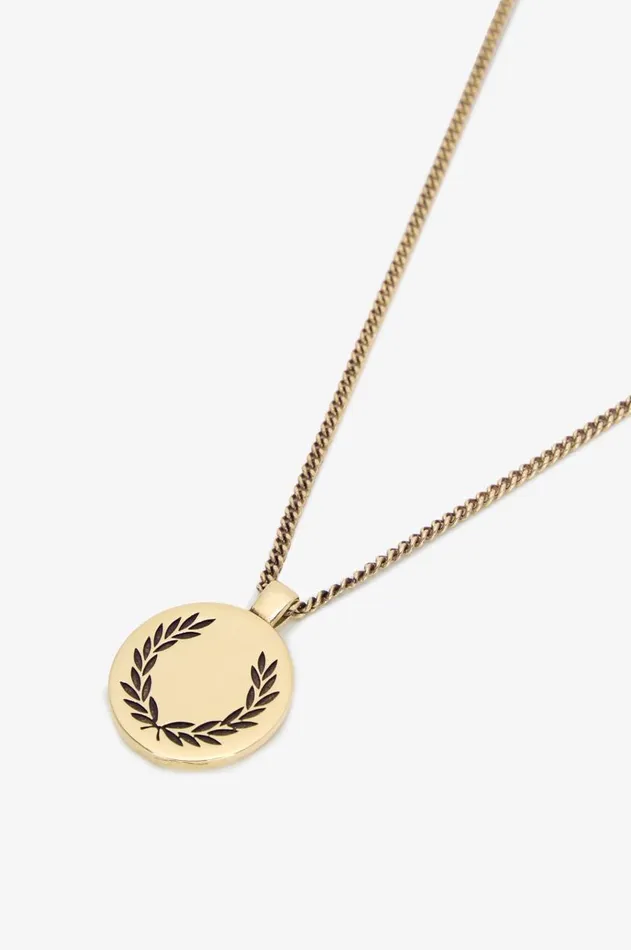 MenWomen Other Accessories Fred Perry Laurel Wreath Pendant Necklace Gold