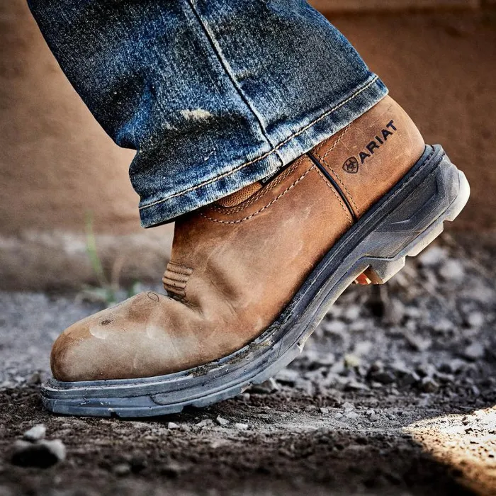Men Work Boots Ariat WorkHog XT Waterproof Carbon Toe Work Boot Distressed Brown Men Work Boots Ariat WorkHog XT Waterproof Carbon Toe Work Boot Distressed Brown
