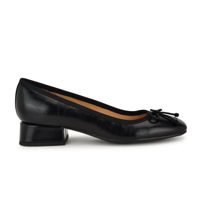 Saruh Square Toe Pumps Black Women Nine West Heels
