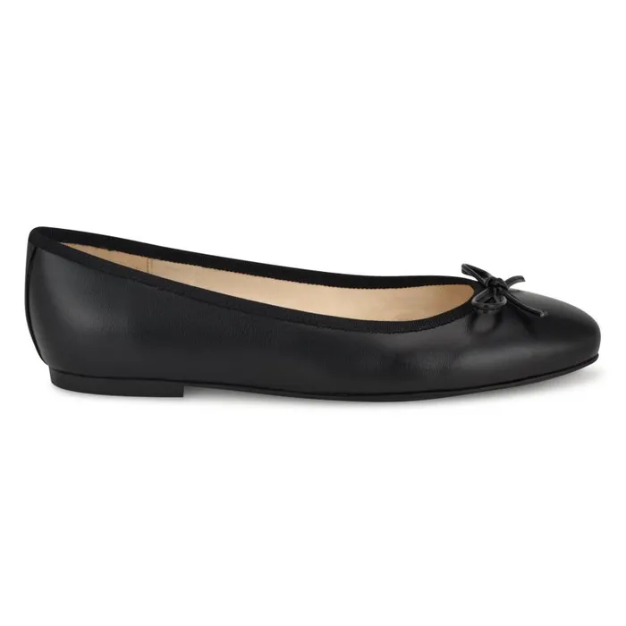 Tootsy Ballet Flats Black Women Nine West Flats and Loafers