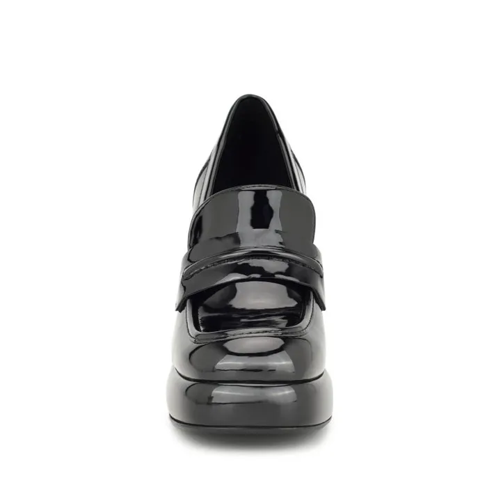 Verge Casual Moc Loafers Black Women Nine West Heels