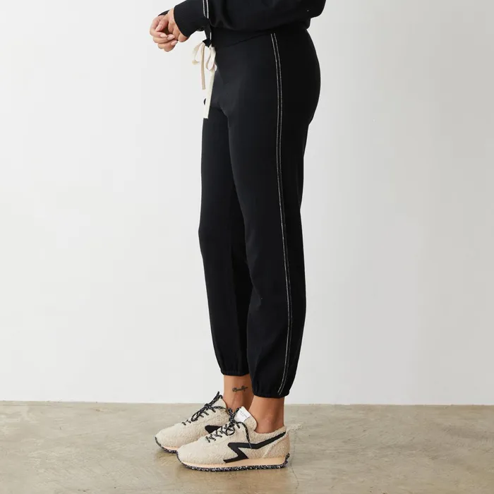Women Sweats MONROW Light Soft Knit Contrast Stitch Vintage Sweat Black