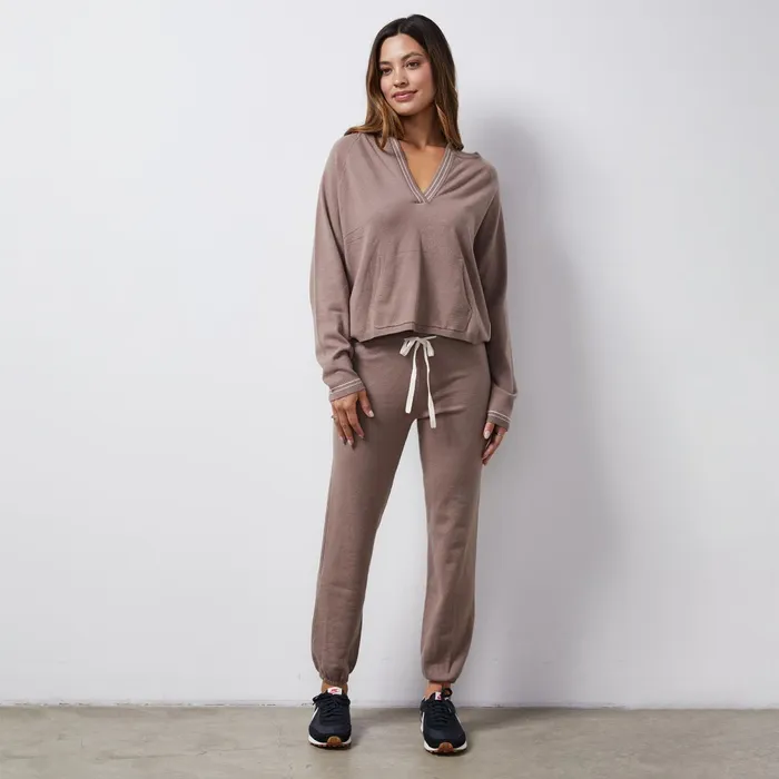 Women Sweats MONROW Light Soft Knit Contrast Stitch Vintage Sweat Pecan