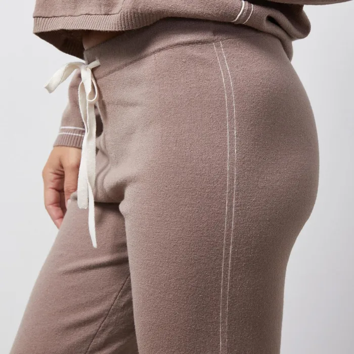 Women Sweats MONROW Light Soft Knit Contrast Stitch Vintage Sweat Pecan