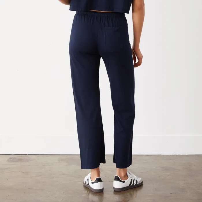 Women Sweats MONROW Organic Jersey Crop Pant Dark Navy