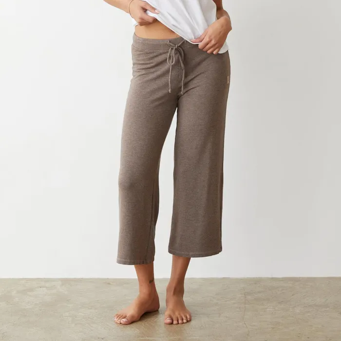 Women Sweats MONROW Supersoft Crop Lounge Pant Pecan