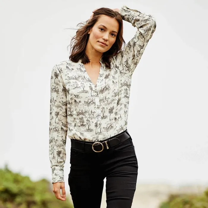 Women TShirts and Tops Ariat Clara Blouse Vanilla Toile