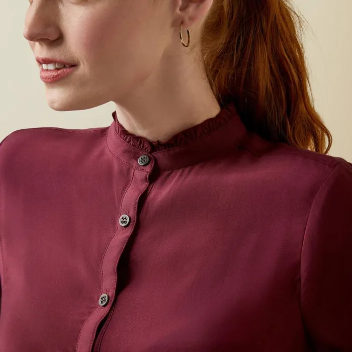 Women TShirts and Tops Ariat Clarion Blouse Tawny Port Women TShirts and Tops Ariat Clarion Blouse Tawny Port