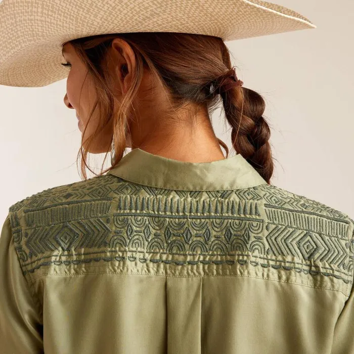 Women TShirts and Tops Ariat Erika Shirt Sage Green Women TShirts and Tops Ariat Erika Shirt Sage Green