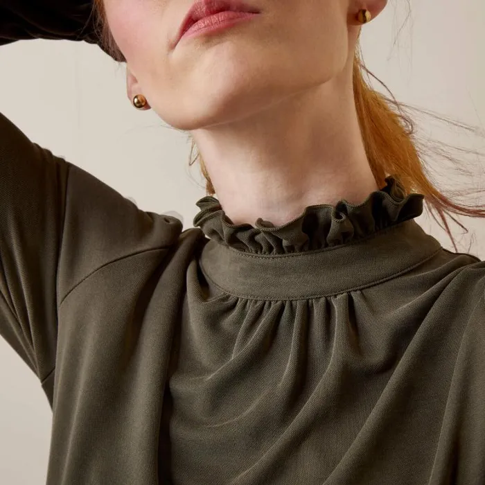 Women TShirts and Tops Ariat Inverness Top Earth Women TShirts and Tops Ariat Inverness Top Earth
