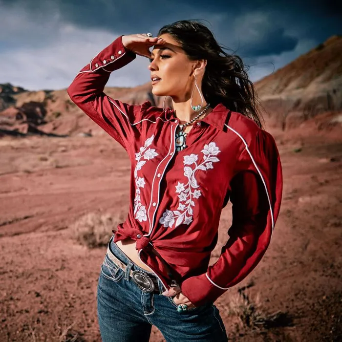 Women TShirts and Tops Ariat The City Top Rubaiyat Women TShirts and Tops Ariat The City Top Rubaiyat
