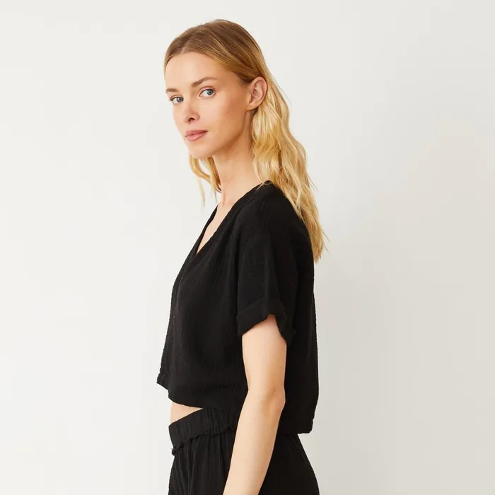Women Tees MONROW Gauze V Neck Mini Top Black