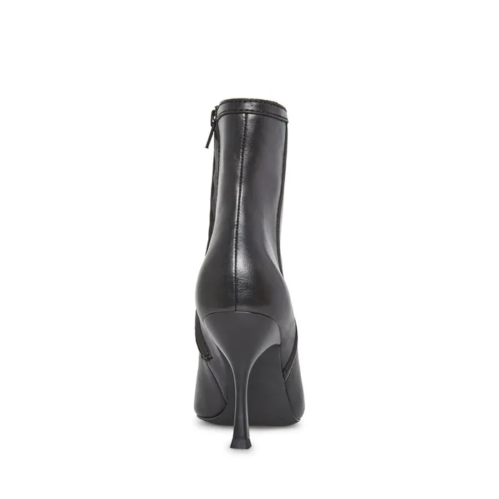 Womens Brecken Black Leather Steve Madden Boots and Booties