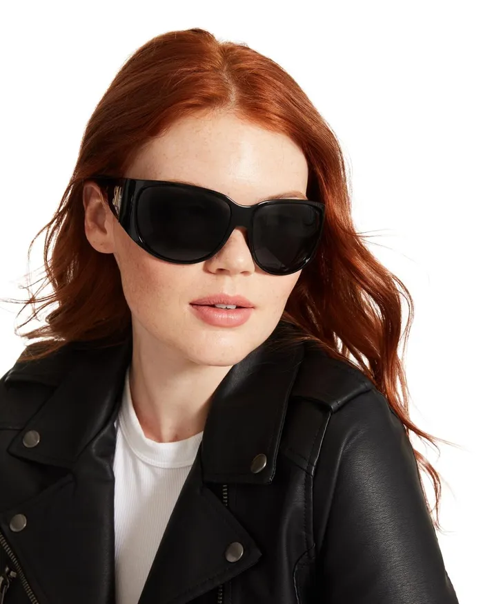 Womens Gino Sunglasses Black Steve Madden Sunglasses