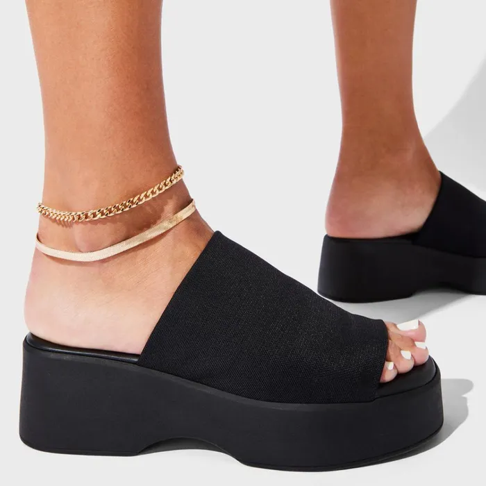 Womens Slinky30 Black Steve Madden Sandals