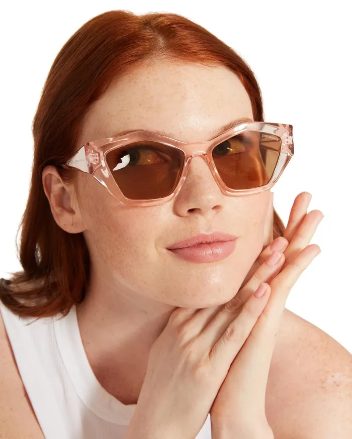 Womens Stacia Sunglasses Pink Steve Madden Sunglasses