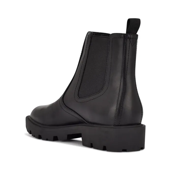 Yullon Lug Sole Chelsea Booties Black Women Nine West Boots and Booties